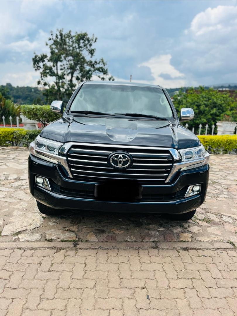 luxury car hire