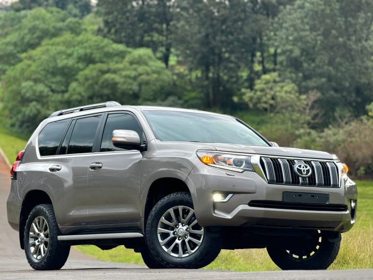 Read more about the article Kigali Self Drive Car Rental for Your Visit Rwanda Experience: The Ultimate Freedom