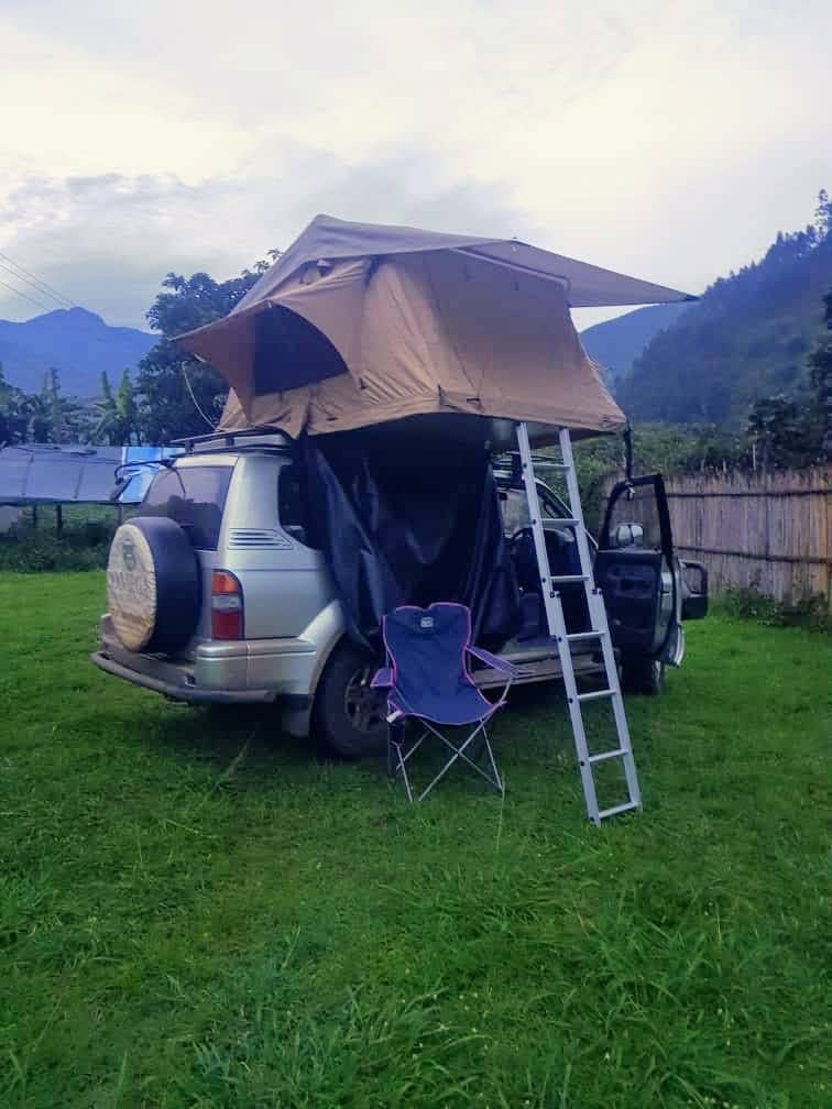 Read more about the article Car with Rooftop Tent in Rwanda