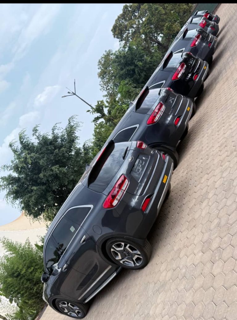 Read more about the article Rwanda Car Rental – 4×4 Self Drive & SUVs for Hire