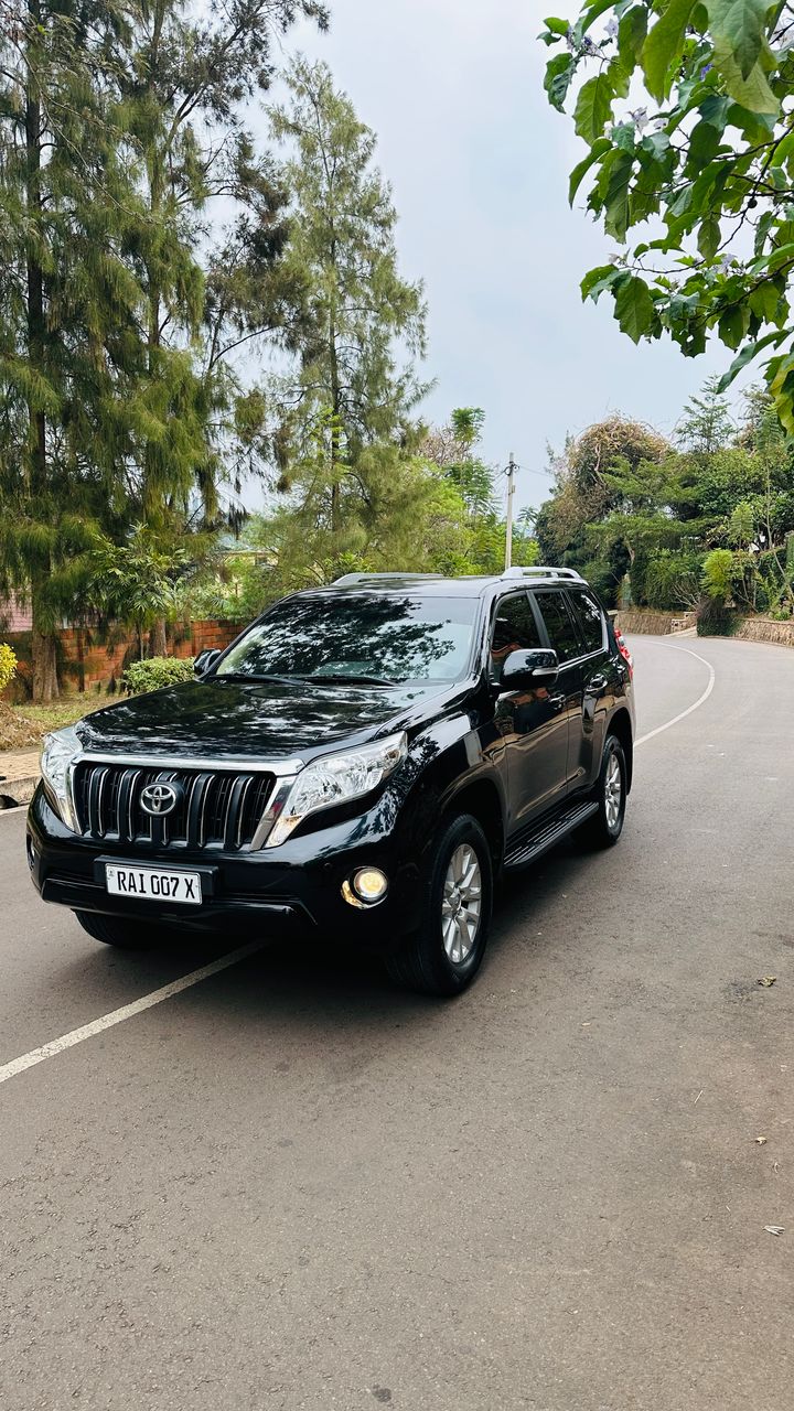 Read more about the article 4×4 car rentals in Kigali
