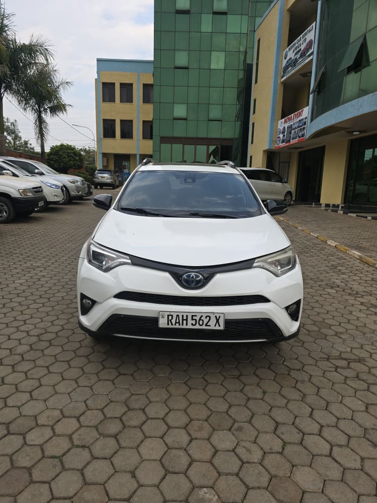 Read more about the article 4×4 Car Rental in Kigali