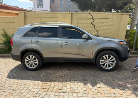 Rwanda self drive car hire with Rental Cars Rwanda. 4x4s, SUVs & sedans, free Kigali delivery.